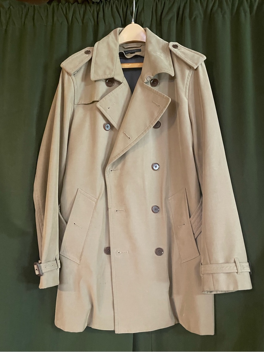 Banana Republic Men's Tan Trench Coat - Classic Double-Breasted Jacket w liner